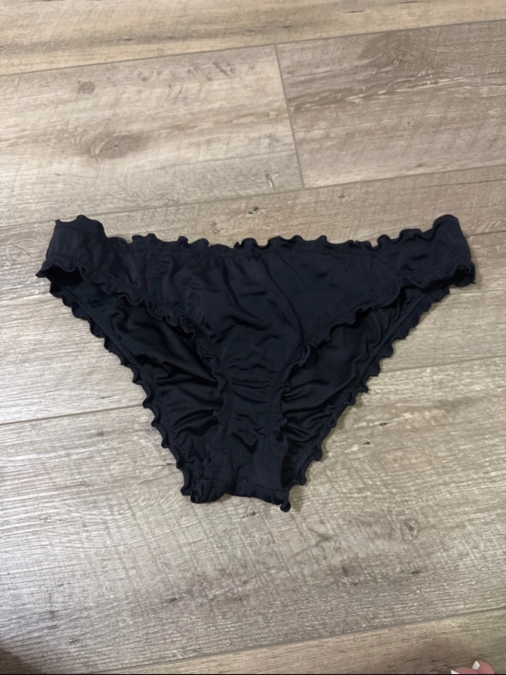 Shade & Shore Black Ruffle Edge Bikini Bottoms